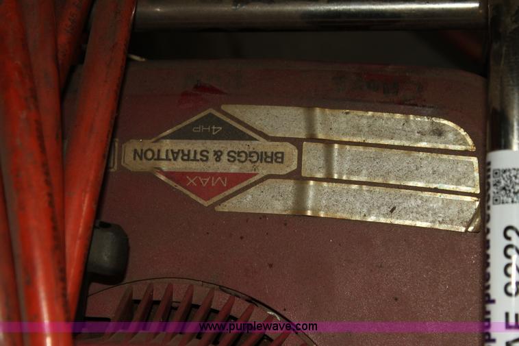 image for item AE9222 Jaws of life with pump and hose