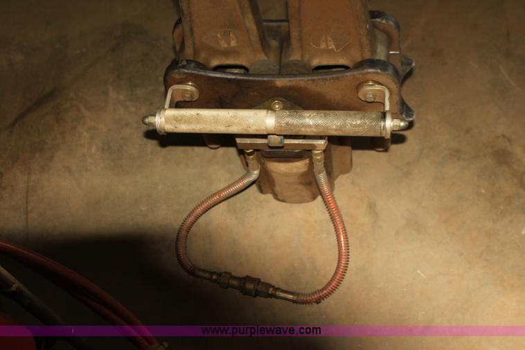 image for item AE9222 Jaws of life with pump and hose