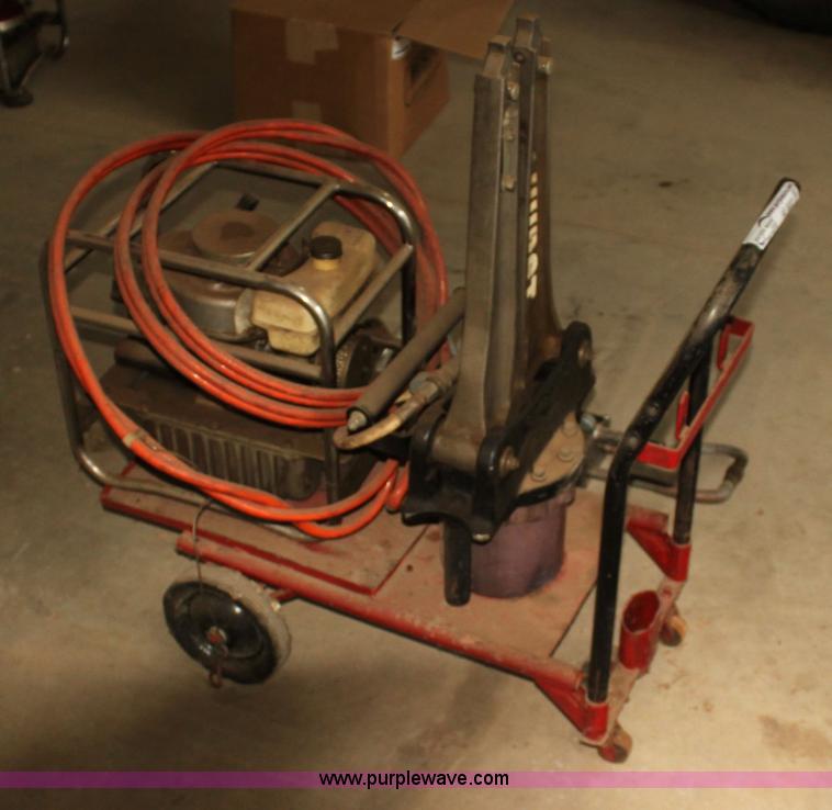 image for item AE9223 Jaws of life with pump and hose