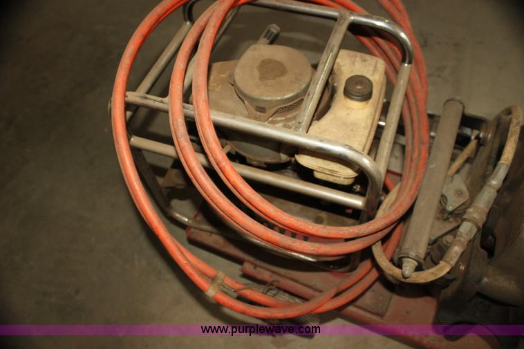 image for item AE9223 Jaws of life with pump and hose