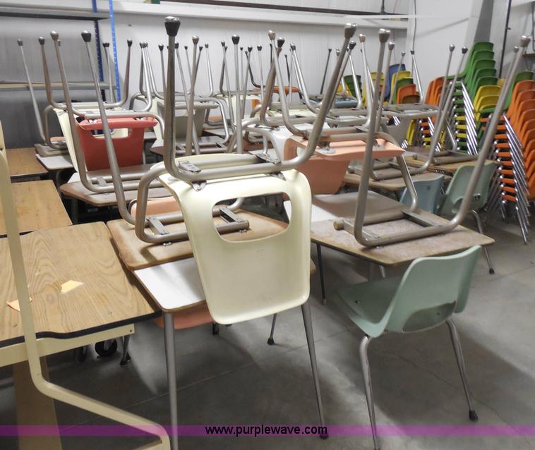 image for item AH9043 (31) assorted student desks