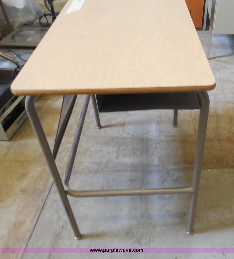 image for item AH9045 (19) assorted student desks