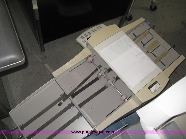 image for item AH9067 Pitney Bowes DM1000 mailing system