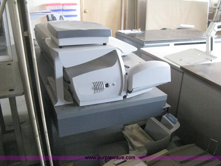 image for item AH9067 Pitney Bowes DM1000 mailing system