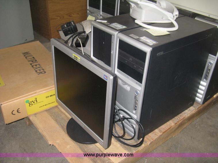 image for item AH9070 Assorted computer equipment