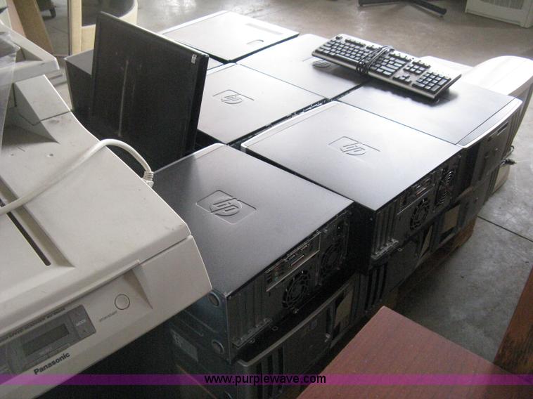 image for item AH9070 Assorted computer equipment