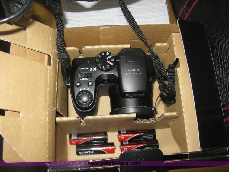 image for item AH9071 Assorted photography supplies