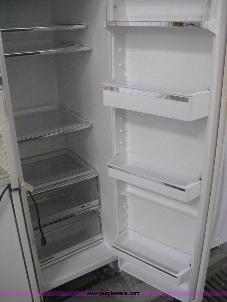 Kenmore Frostless 22 refrigerator in Hutchinson, KS Item AH9073 sold