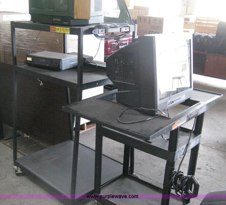 image for item AH9076 Media carts and televisions