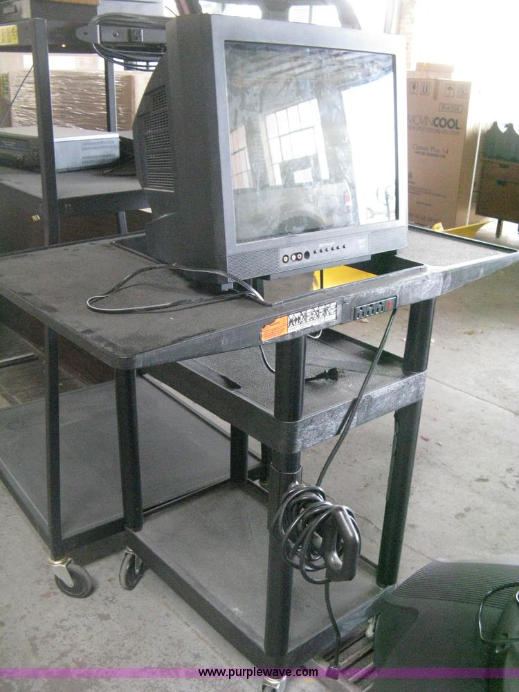 image for item AH9076 Media carts and televisions