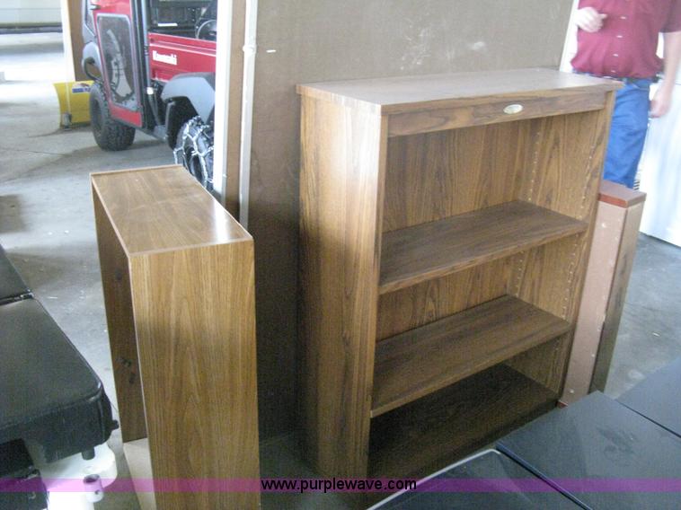 image for item AH9077 Assorted office furniture