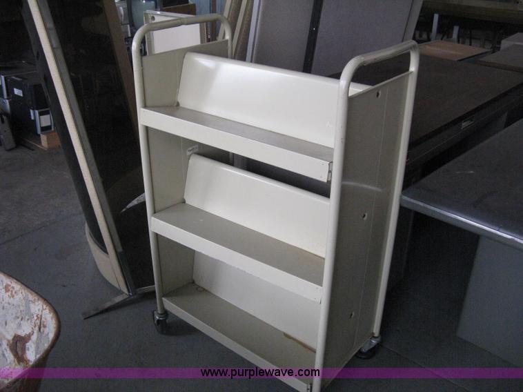 image for item AH9077 Assorted office furniture