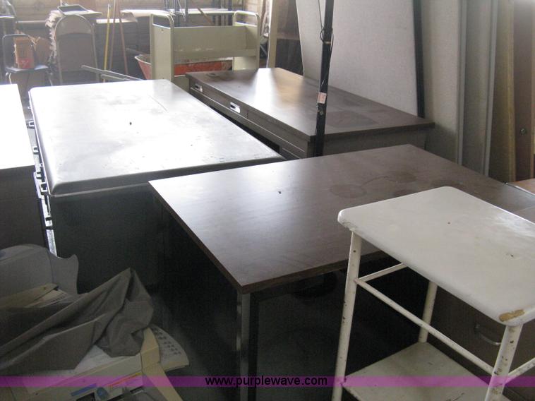 image for item AH9077 Assorted office furniture