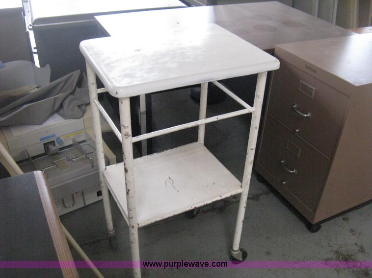 image for item AH9077 Assorted office furniture