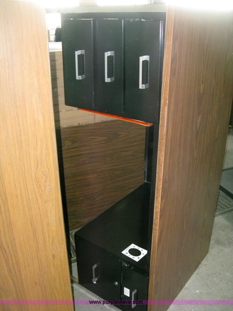 image for item AH9077 Assorted office furniture
