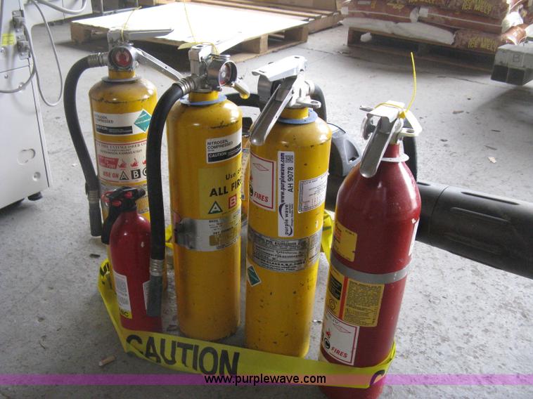 image for item AH9078 (5) fire extinguishers