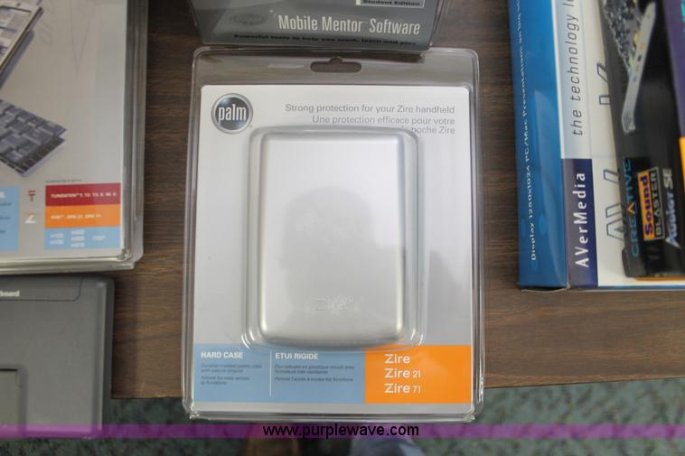 image for item AV9249 Assorted Palm accessories