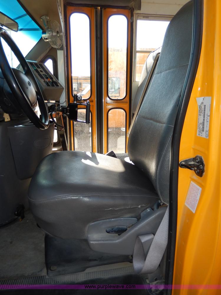 image for item D8090 1999 Ford Collins school bus