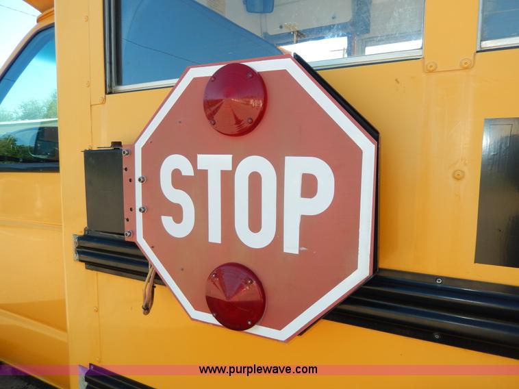 image for item D8090 1999 Ford Collins school bus