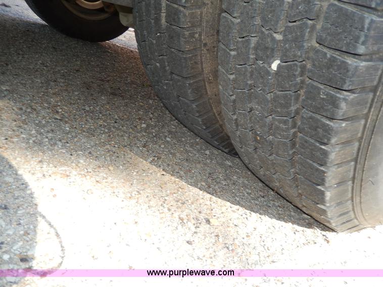 image for item D8091 1999 Ford Collins school bus