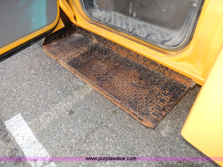 image for item D8091 1999 Ford Collins school bus