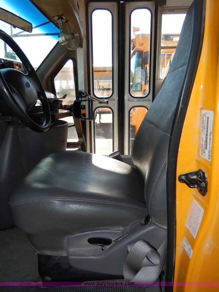 image for item D8092 1998 Ford Collins school bus