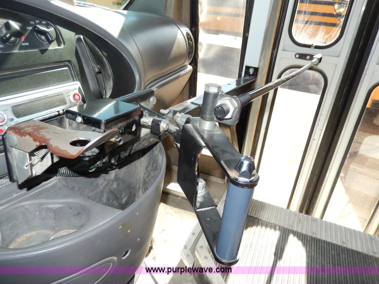 image for item D8092 1998 Ford Collins school bus