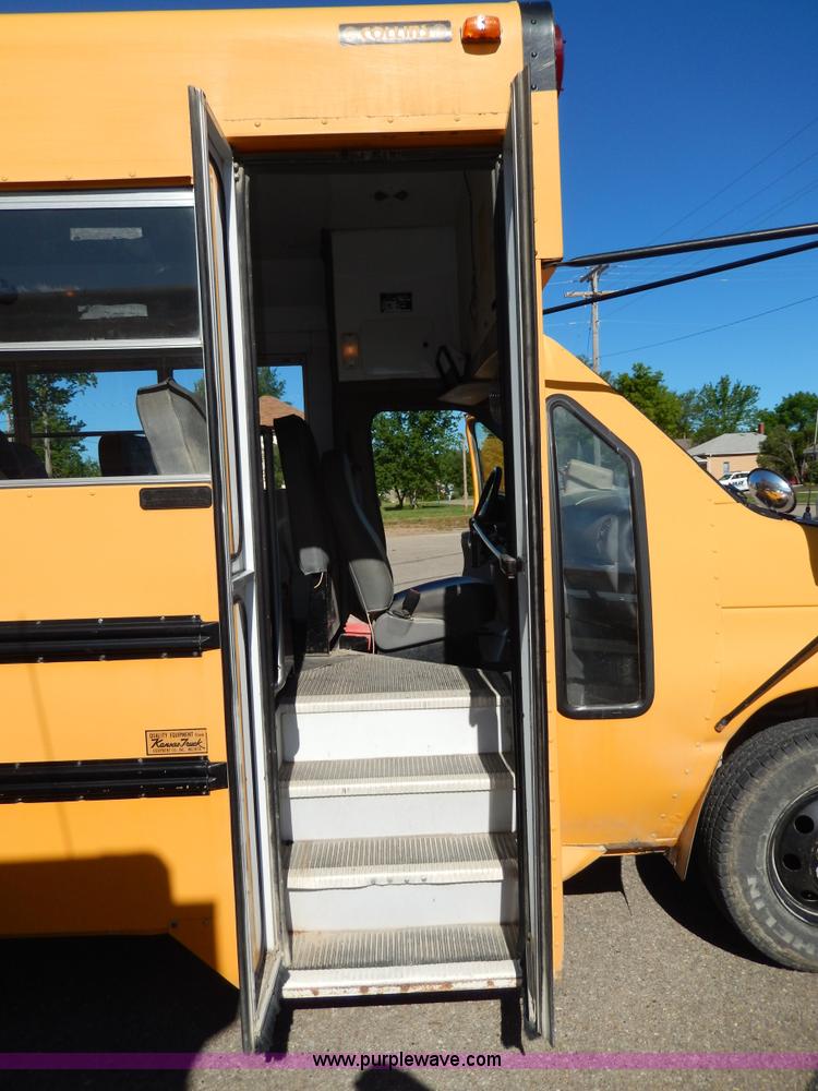 image for item D8092 1998 Ford Collins school bus