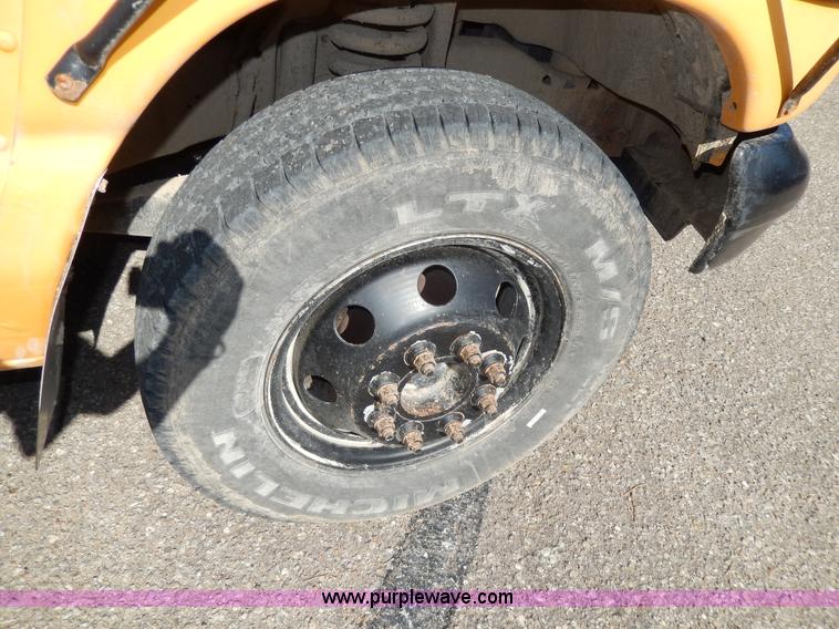 image for item D8092 1998 Ford Collins school bus