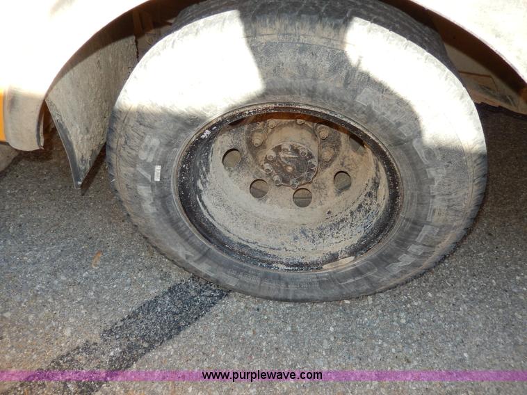 image for item D8092 1998 Ford Collins school bus