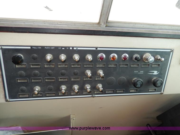 image for item D8094 1996 Blue Bird TC2000 school bus