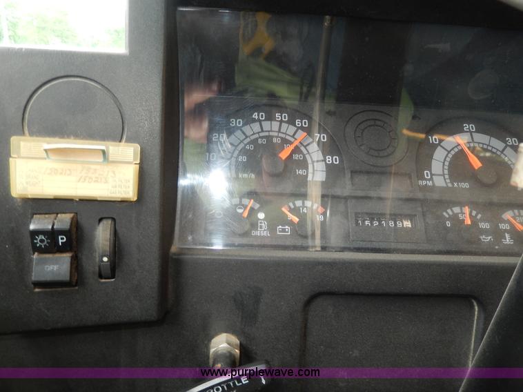 image for item D8094 1996 Blue Bird TC2000 school bus