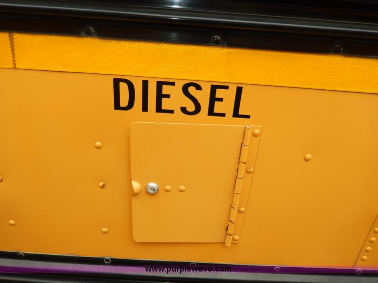 image for item D8094 1996 Blue Bird TC2000 school bus