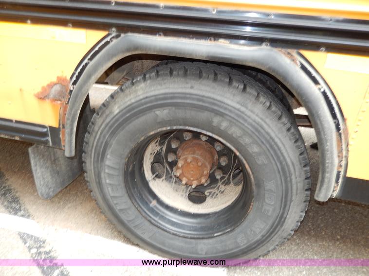 image for item D8094 1996 Blue Bird TC2000 school bus