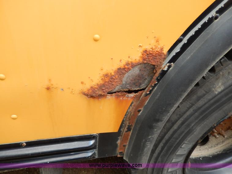 image for item D8094 1996 Blue Bird TC2000 school bus