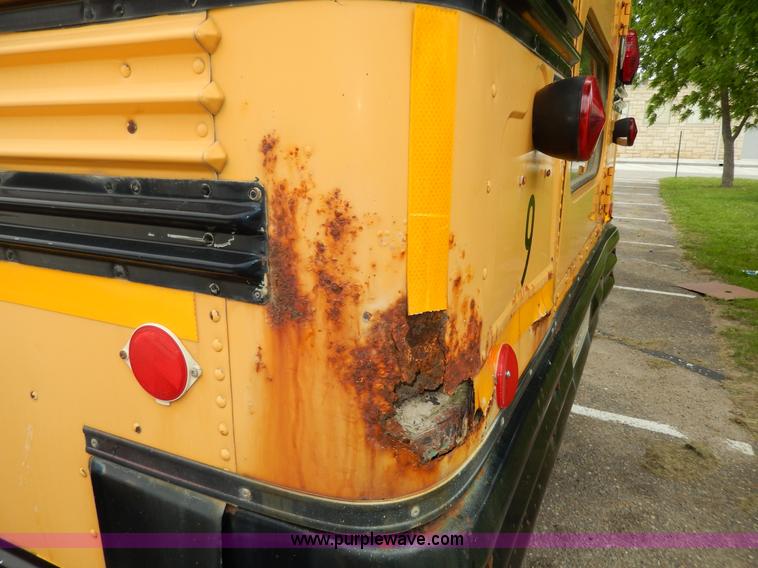 image for item D8094 1996 Blue Bird TC2000 school bus