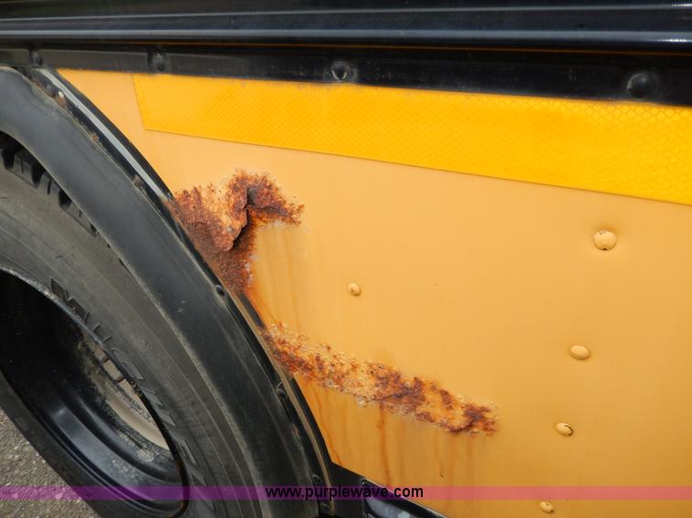 image for item D8094 1996 Blue Bird TC2000 school bus