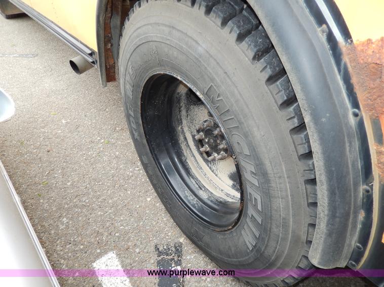 image for item D8094 1996 Blue Bird TC2000 school bus