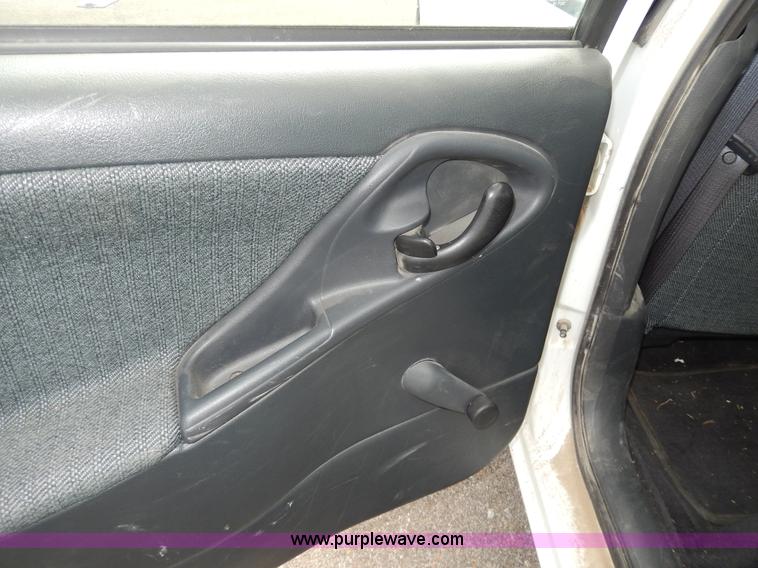 image for item D8109 2001 Chevrolet Cavalier