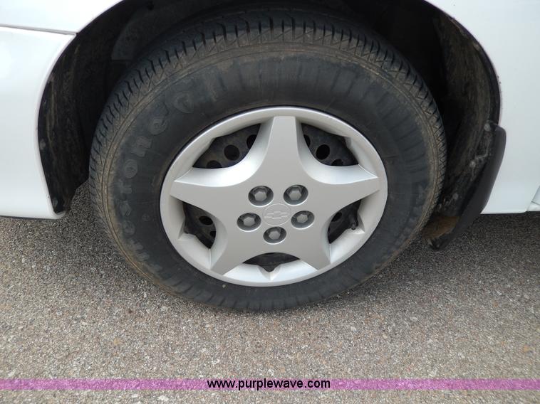 image for item D8109 2001 Chevrolet Cavalier