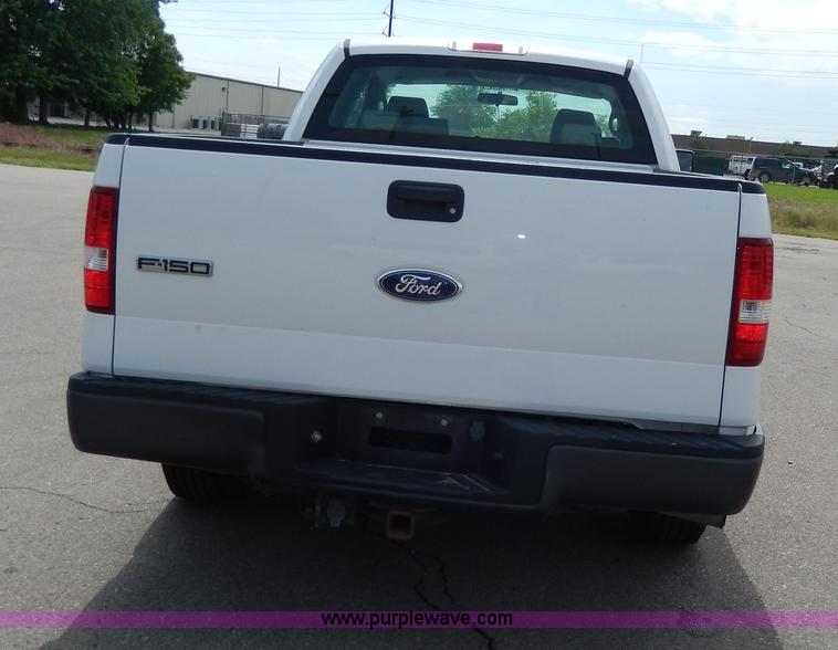image for item D8110 2007 Ford F150 XL SuperCab pickup truck