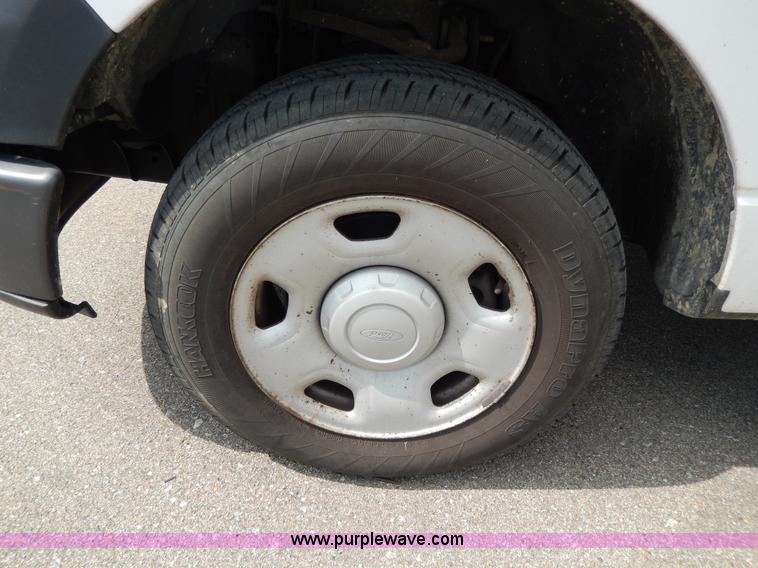 image for item D8110 2007 Ford F150 XL SuperCab pickup truck