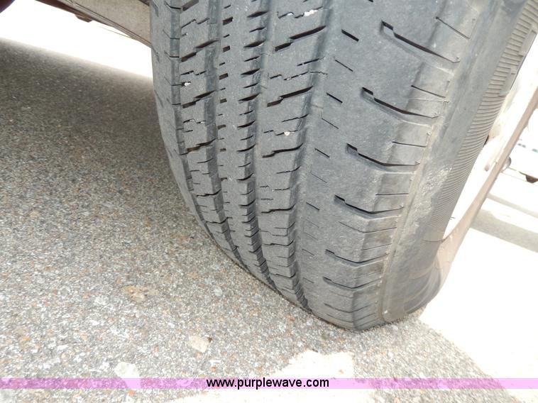 image for item D8110 2007 Ford F150 XL SuperCab pickup truck