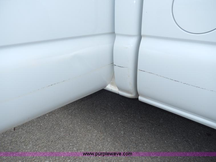 image for item D8111 2006 Chevrolet Silverado 1500 Extended Cab pickup truck