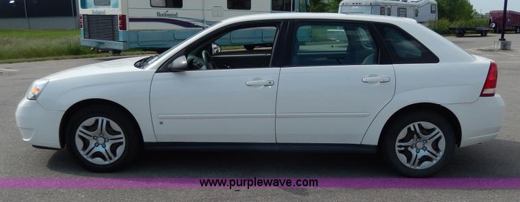 image for item D8112 2007 Chevrolet Malibu MAXX LS