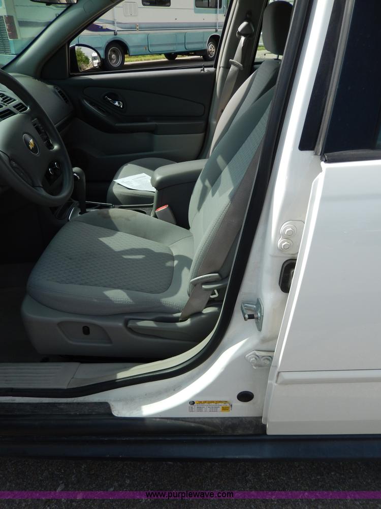 image for item D8112 2007 Chevrolet Malibu MAXX LS