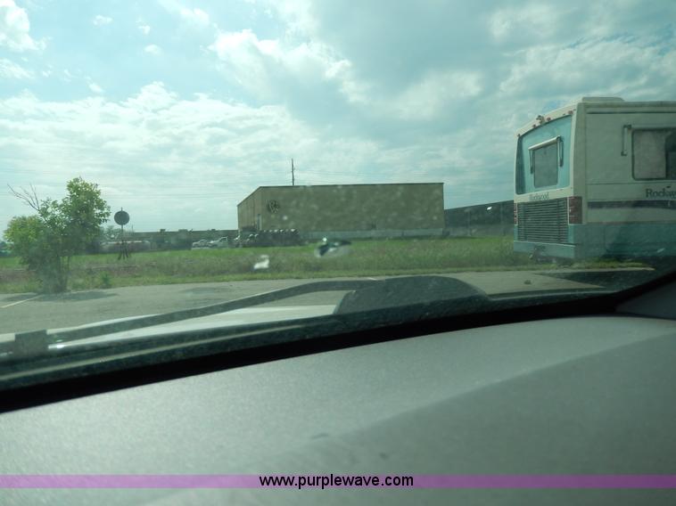 image for item D8112 2007 Chevrolet Malibu MAXX LS