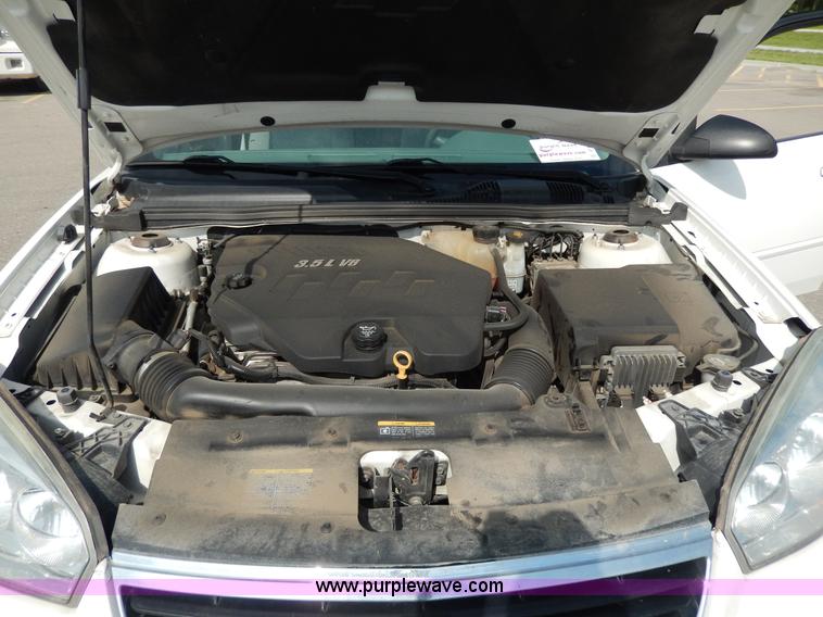 image for item D8112 2007 Chevrolet Malibu MAXX LS