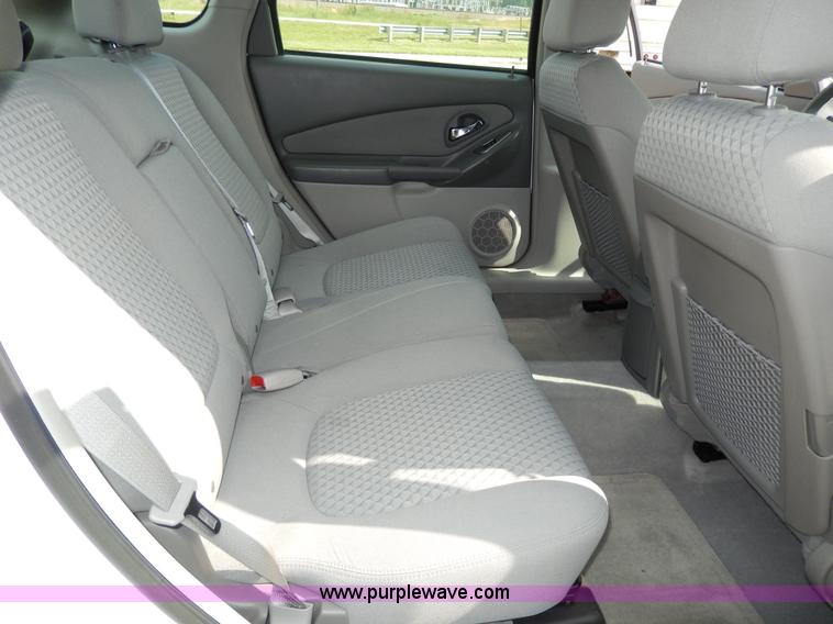 image for item D8112 2007 Chevrolet Malibu MAXX LS