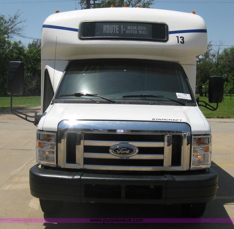 image for item D8364 2008 Ford E450 Super Duty Starcraft transit bus